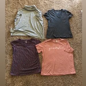 Short sleeve tops.
